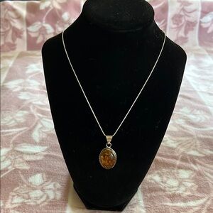 Sterling Silver 925 Chain Necklace with Oval Amber Pendant – Natural Gemstone